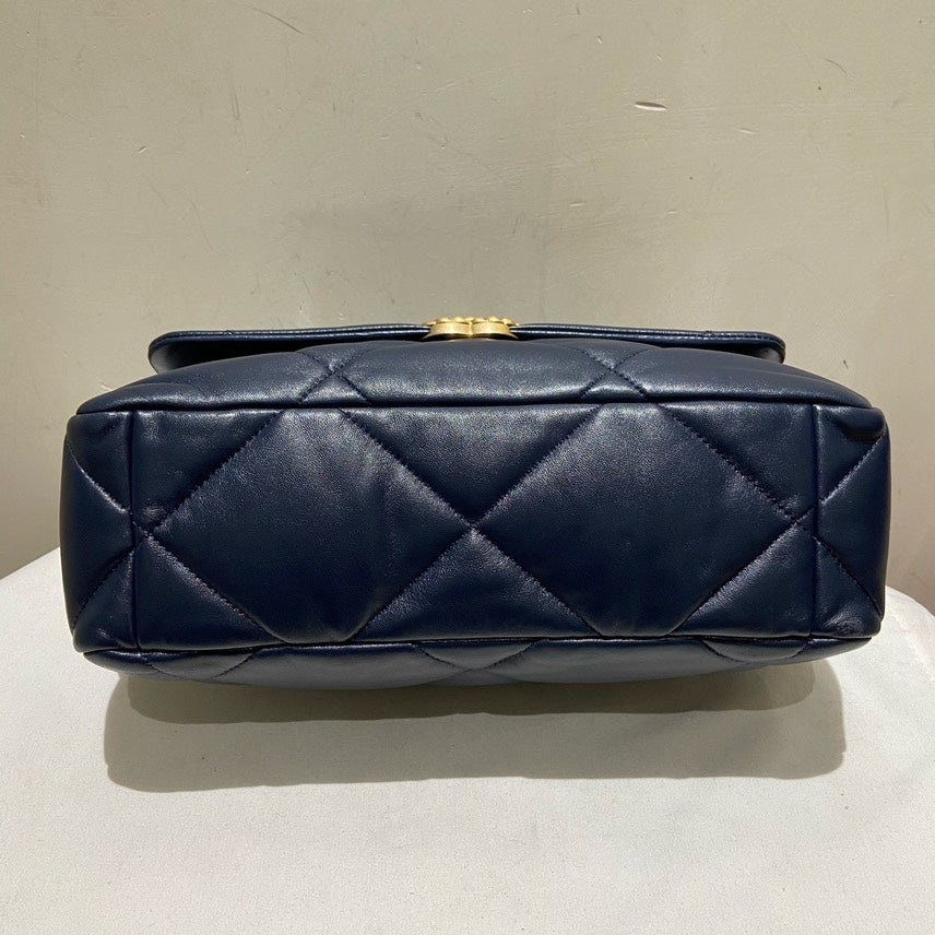 Chanel Shoulder Bag - Tiana Bags