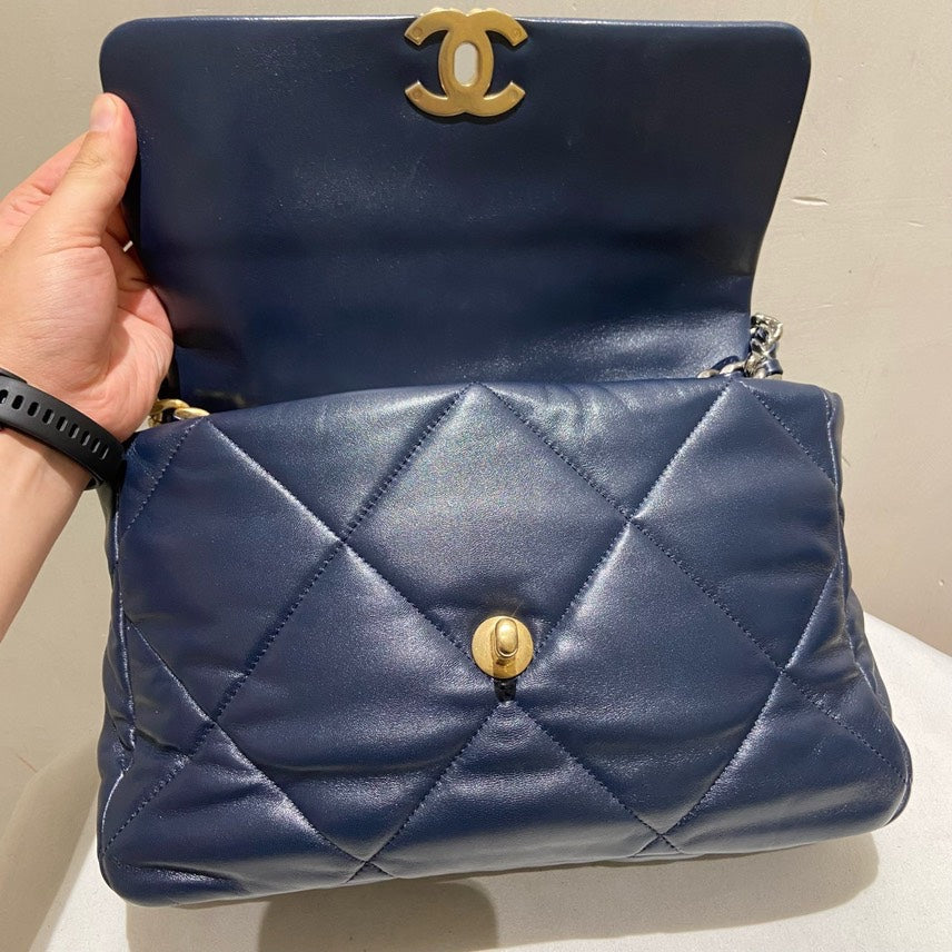 Chanel Shoulder Bag - Tiana Bags