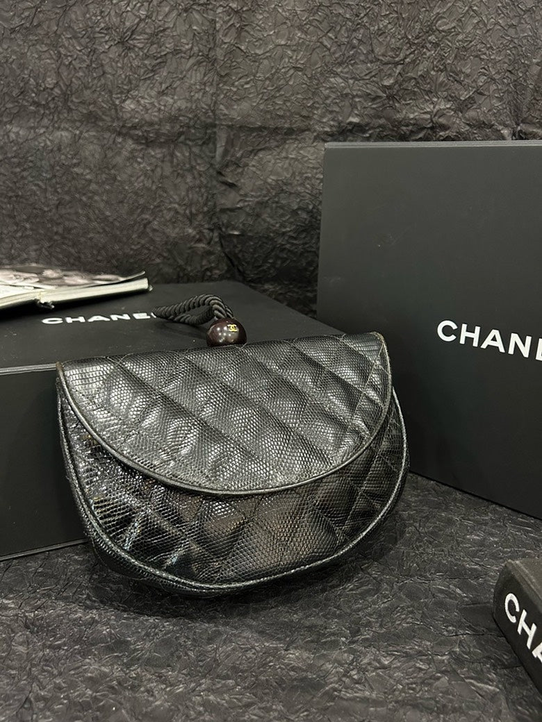 Chanel Saddle Handbag Bag - Tiana Bags