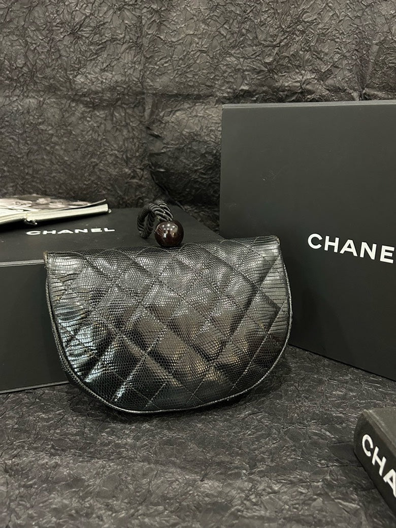 Chanel Saddle Handbag Bag - Tiana Bags