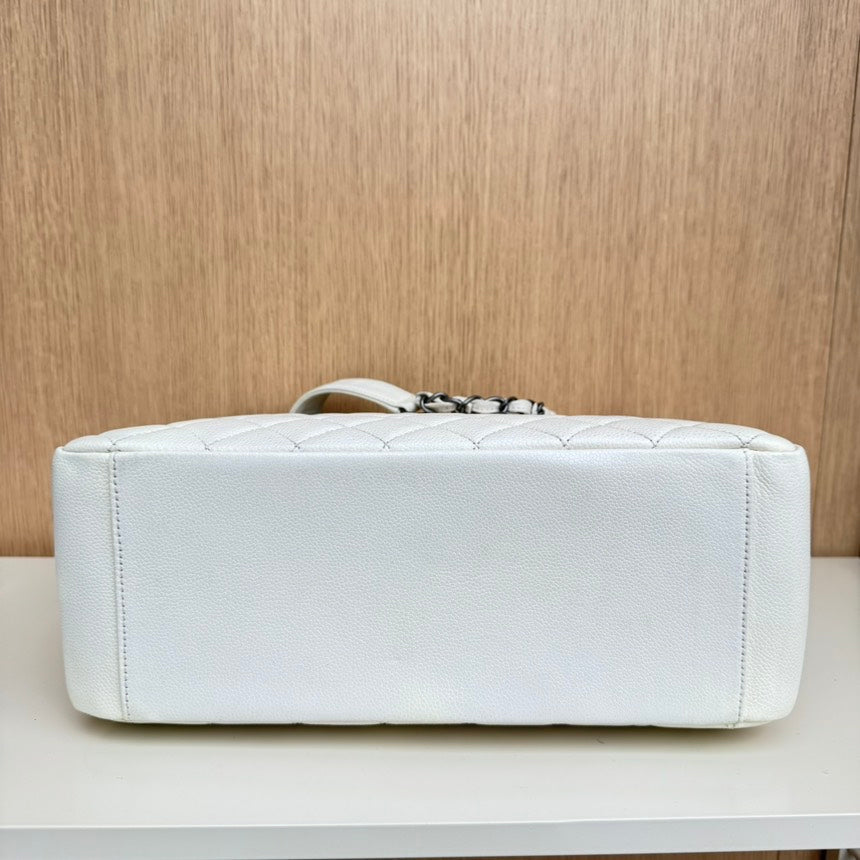 Chanel Shoulder Bag - Tiana Bags