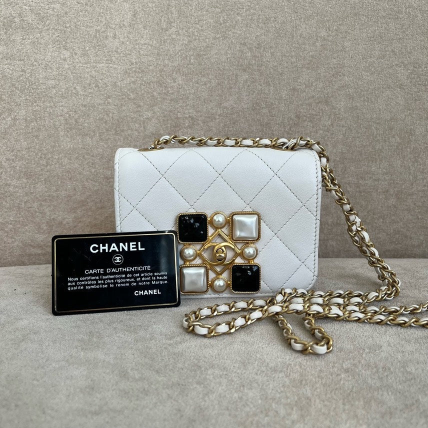 Chanel Crossbody Bag - Tiana Bags